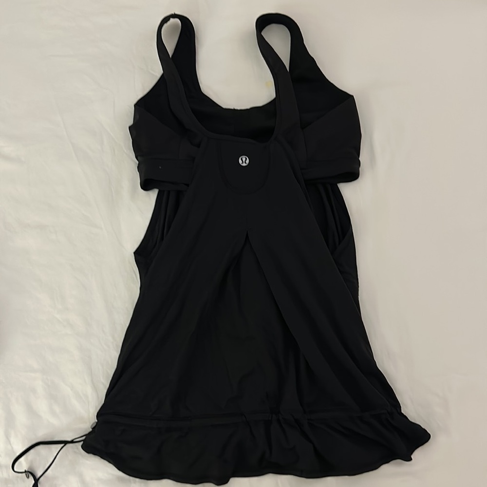 Lulu lemon cut out sports top